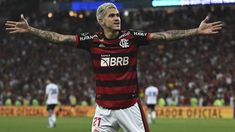 Pedro, el goleador del torneo, celebra su tanto. Pedro, el goleador del torneo, celebra su tanto.