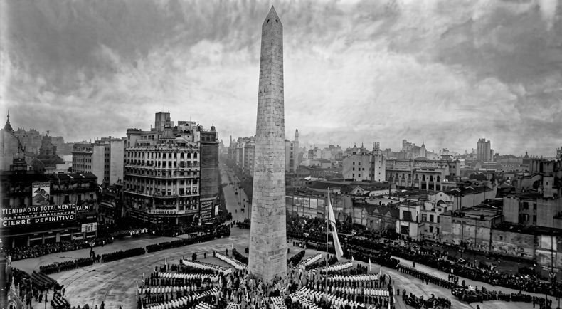 Acto de inauguración del Obelisco