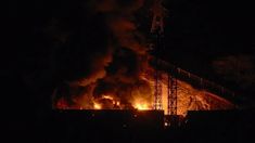 Así quedó una base militar en Caracas tras el ataque de EEUU. Así quedó una base militar en Caracas tras el ataque de EEUU.