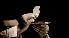 Pascual provocó un abuso triple. A la conciencia. A la condición de mujer y a la condición de religiosa. Pascual provocó un abuso triple. A la conciencia. A la condición de mujer y a la condición de religiosa.