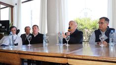 Grindetti se reunión con ministros e intelectuales en Mar del Plata.