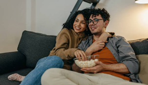 Los sillones materos son ideales para diseñar pequeños espacios de descanso o lectura junto a una ventana