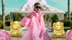 El artista sorprendió en redes sociales con un cambio de imagen. El artista sorprendió en redes sociales con un cambio de imagen.