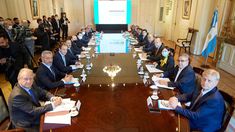 Los gobernadores en Casa rosada. Los gobernadores en Casa rosada.