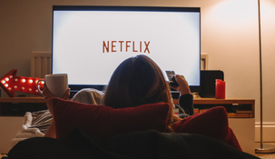 Desde su estreno en 2023, “Tríada” se posiciona entre las series más elegidas de Netflix, destacándose por su trama atrapante y un elenco de gran nivel artístico.