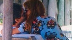 Adrián Suar y Griselda Siciliani empezaron el nuevo año a los besos Adrián Suar y Griselda Siciliani empezaron el nuevo año a los besos