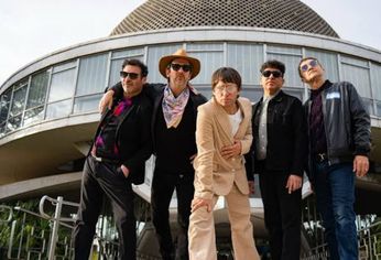 La banda de rock respaldó al músico denunciado por abuso sexual.