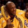 El documental de Netflix, Secretos del deporte: La muerte y la vida de Lamar Odom (2026), dirigido por Ryan Duffy, narra la caída y superación de la exestrella de la NBA. El documental de Netflix, Secretos del deporte: La muerte y la vida de Lamar Odom (2026), dirigido por Ryan Duffy, narra la caída y superación de la exestrella de la NBA.