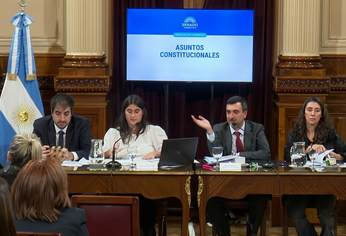 Agustín Coto en la comisión de Asuntos Constitucionales. Agustín Coto en la comisión de Asuntos Constitucionales.