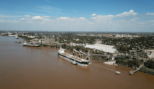 La Hidrovía Paraná-Paraguay es el principal corredor logístico nacional.