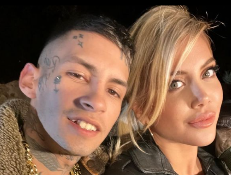El cantante y la mediática se cruzaron en las redes sociales.