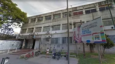 La nena que recibió un impacto de bala perdida fue internada en el Hospital de Niños Zona Norte de Rosario. La nena que recibió un impacto de bala perdida fue internada en el Hospital de Niños Zona Norte de Rosario.