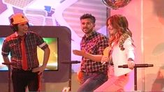 Primicias: dos romances y un funeral Primicias: dos romances y un funeral