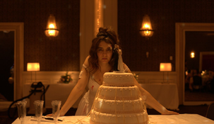 Érica Rivas en la escena del casamiento sangriento y la venganza por una infidelidad. Érica Rivas en la escena del casamiento sangriento y la venganza por una infidelidad.