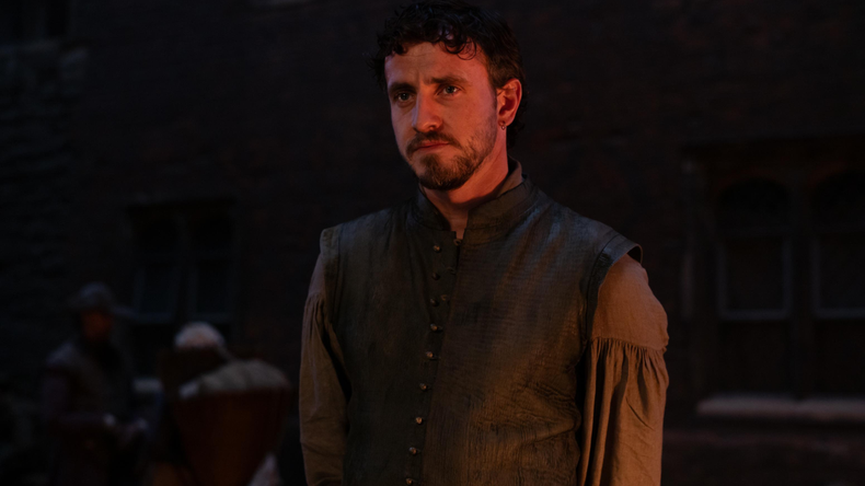 Paul Mescal le da vida a William Shakespeare, quien, luego de la muerte de su hijo Hamnet, toma este trágico hecho para crear la obra maestra Hamlet.