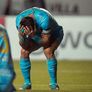 Los compañeros de Silva no podían creer el gol que se perdió. Los compañeros de Silva no podían creer el gol que se perdió.