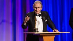 Murió Lalo Schifrin, el compositor argentino de la música de Misión imposible. Murió Lalo Schifrin, el compositor argentino de la música de Misión imposible.