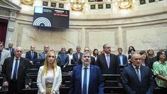 El bloque oficialista, liderado por José Mayans, apuntó contra la oposición. El bloque oficialista, liderado por José Mayans, apuntó contra la oposición.