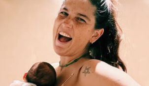 La influencer mostró los dibujos hechos con la placenta de sus dos partos anteriores. La influencer mostró los dibujos hechos con la placenta de sus dos partos anteriores.