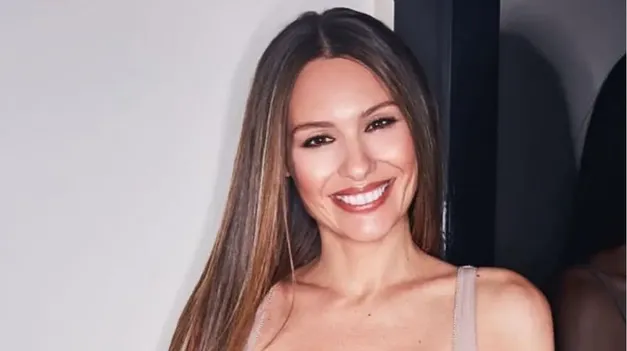 Pampita lució una microbikini diferente.