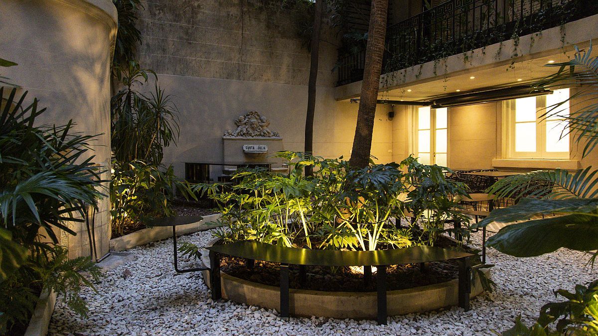 La joya gastronómica de Recoleta que revive una casona centenaria con jardín oculto y cocina de autor