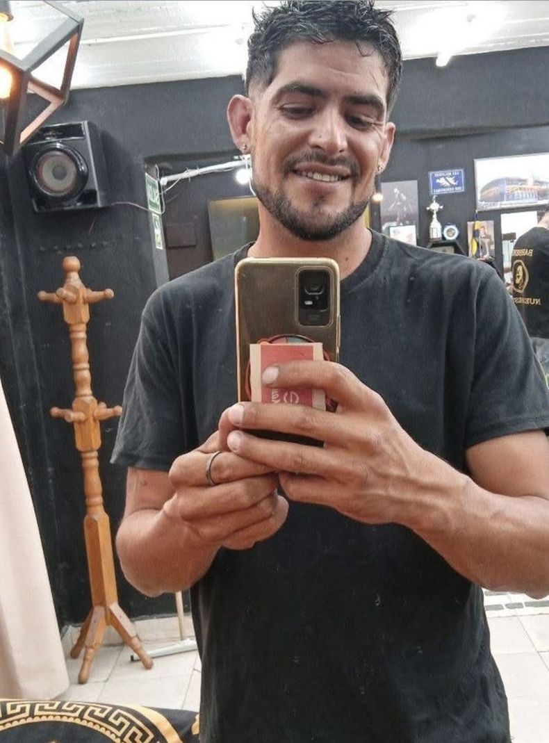 Luis Acosta Abruzzese quiso escapar, cuando fue cercado por la Policía.