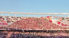 La hinchada de River mostró mal un telón antes del partido con Boca y fue viral. La hinchada de River mostró mal un telón antes del partido con Boca y fue viral.