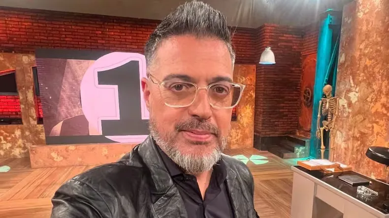 Al periodista le robaron el celular en el recital de AC/DC. Al periodista le robaron el celular en el recital de AC/DC.