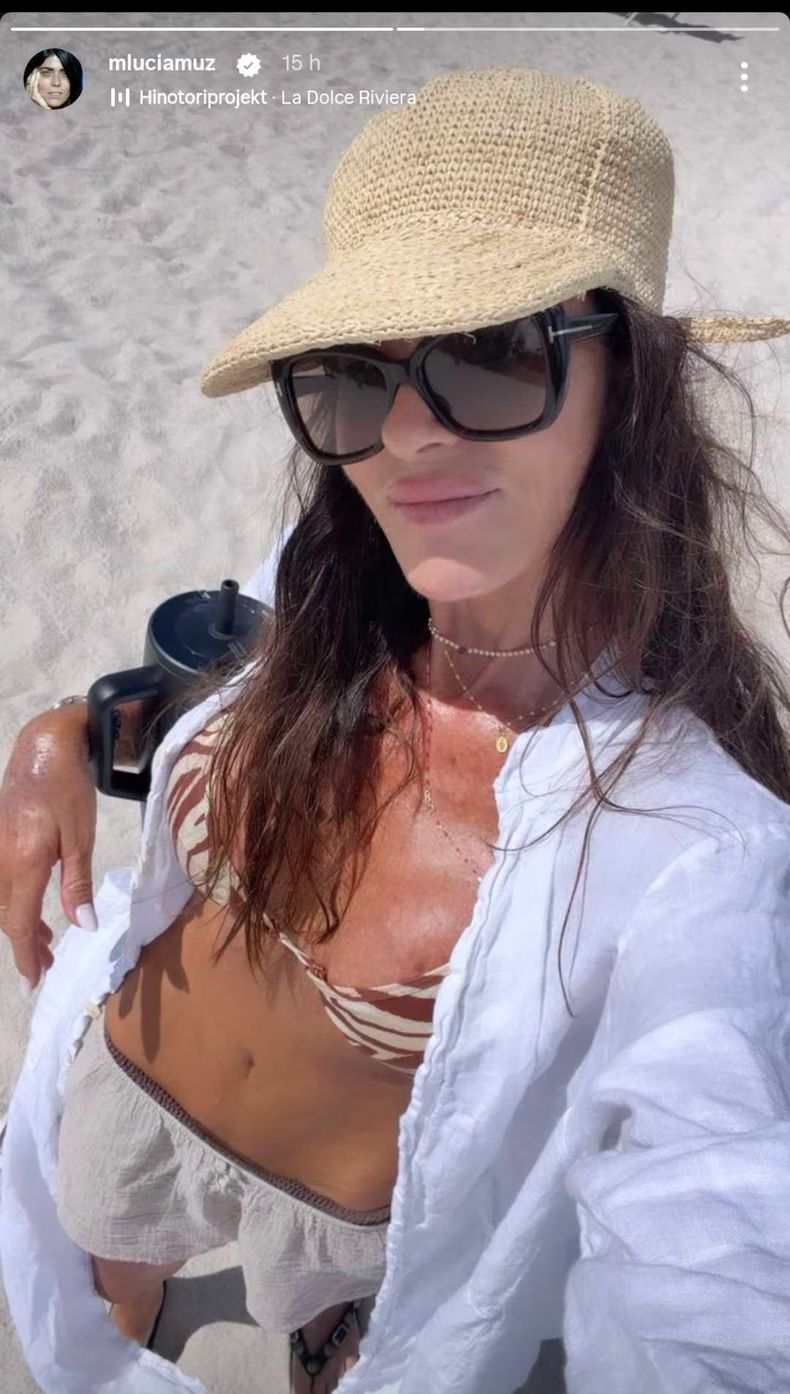 La selfie que subió Mariana Muzlera desde la playa.