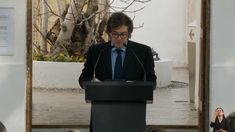 Quisieron demonizar a Sarmiento, con todo el bien que hizo por el común de los argentinos, criticó.