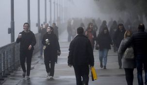 Pese a la niebla, porteños y visitantes salieron a disfrutar del sábado.