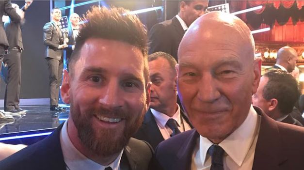 Lionel Messi y Patrick Stewart.