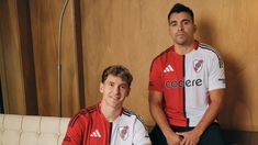 Colidio, una de las figuras de River, y el Huevo Acuña, uno de los campeones del mundo. Colidio, una de las figuras de River, y el Huevo Acuña, uno de los campeones del mundo.