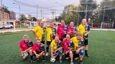 El equipo de Walking Football en San Lorenzo, en Santa Fe. El equipo de Walking Football en San Lorenzo, en Santa Fe.