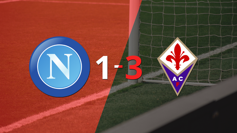Fiorentina gana 3 a 1 en su visita a Napoli