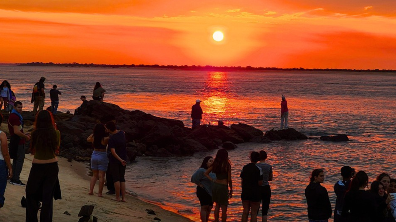 Durante la Fiesta Nacional del Dorado, la pesca se convierte en una de las actividades principales, reuniendo a aficionados de todo el país.