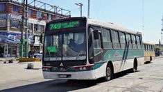 El ataque ocurrió el lunes por la noche en un interno de la línea 749. El ataque ocurrió el lunes por la noche en un interno de la línea 749.