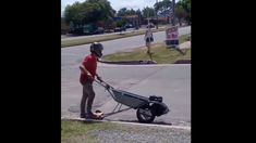 La motocarretilla, el invento del albañil cordobés. La motocarretilla, el invento del albañil cordobés.