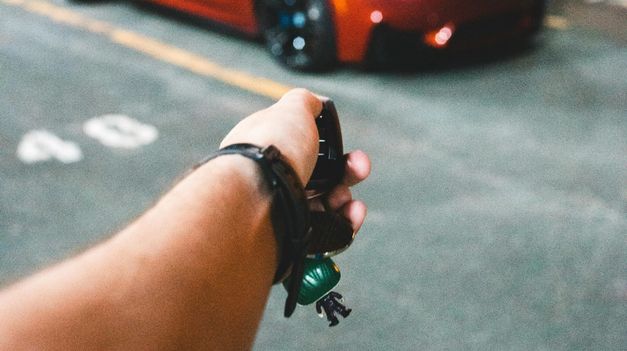 Adoptar estos simples hábitos puede marcar la diferencia y evitar que los delincuentes aprovechen este método silencioso para acceder a los autos.&nbsp;&nbsp;