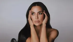 La mundialmente conocida modelo y empresaria Kim Kardashian, fue vista junto al reconocido piloto británico Lewis Hamilton presenciando el juego y el show de medio tiempo del Super Bowl en California. La mundialmente conocida modelo y empresaria Kim Kardashian, fue vista junto al reconocido piloto británico Lewis Hamilton presenciando el juego y el show de medio tiempo del Super Bowl en California.