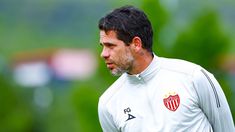 Gago asumió como DT del Necaxa a mediados de junio. Gago asumió como DT del Necaxa a mediados de junio.