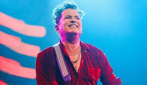 carlos vives y su fanatismo por charly garcia: seru es mi banda favorita