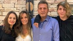 Massa junto a sus hijos, Milagros y Tomás, y su esposa, Malena Galmarini.