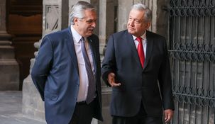AMLO junto a Alberto Fernández. AMLO junto a Alberto Fernández.