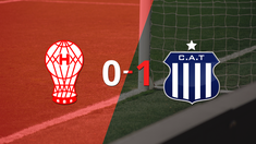 con lo justo, talleres derroto a huracan en su casa