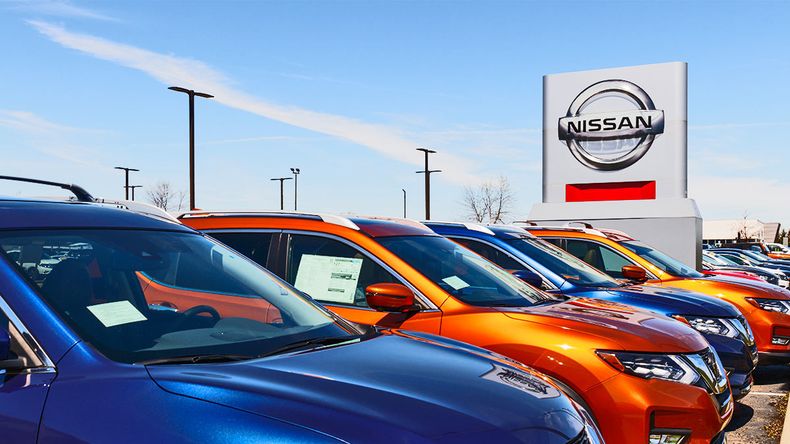 Nissan y otras empresas están buscando personal.