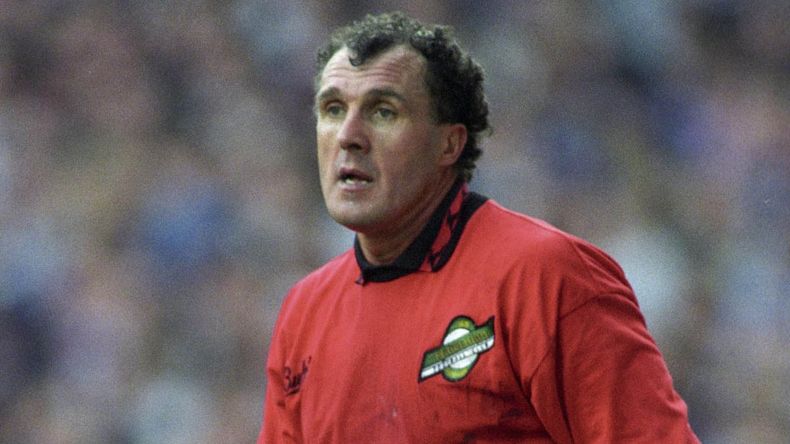 John Burridge, de Inglaterra, jugó en 29 clubes.