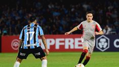 Gremio y Estudiantes igualaron 1 a 1 en Brasil. Gremio y Estudiantes igualaron 1 a 1 en Brasil.