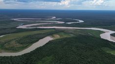 Se trata de uno de los Parques Nacionales más extensos del país. Se trata de uno de los Parques Nacionales más extensos del país.