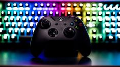 Hoy la industria de los videojuegos está concentrada en seis grandes empresas. Hoy la industria de los videojuegos está concentrada en seis grandes empresas.